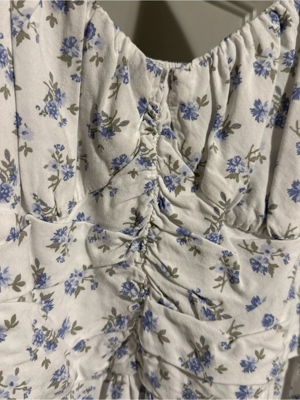 Hollister lightweight line
